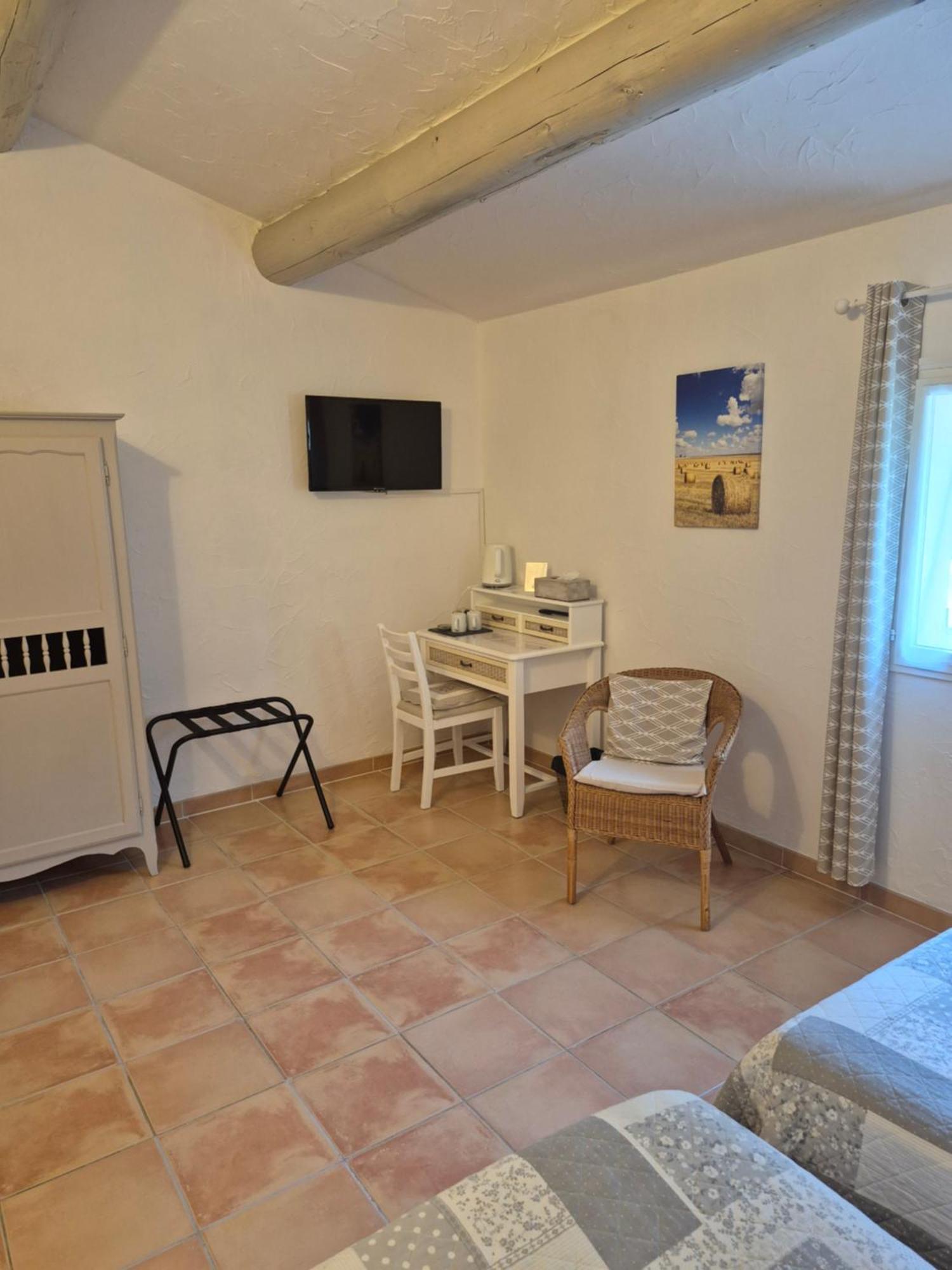 Mas Clement - Chambre Et Table D'Hotes LʼIsle-sur-la-Sorgue Εξωτερικό φωτογραφία